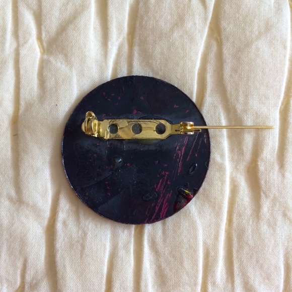 Hand Painted Abstract Design Pin Brooch - Picture 5 of 8